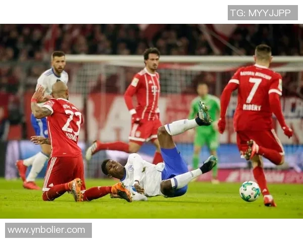 拜仁慕尼黑对阵拿玻里精彩比分揭晓，谁能在这场较量中胜出