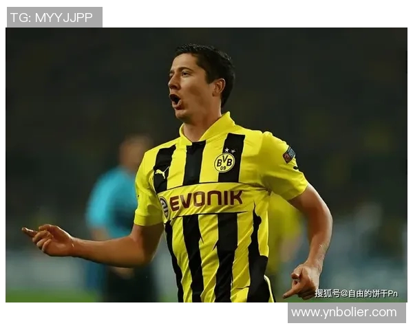 莱万领衔球队新征程挑战赛季巅峰目标展现无与伦比的足球才华与激情